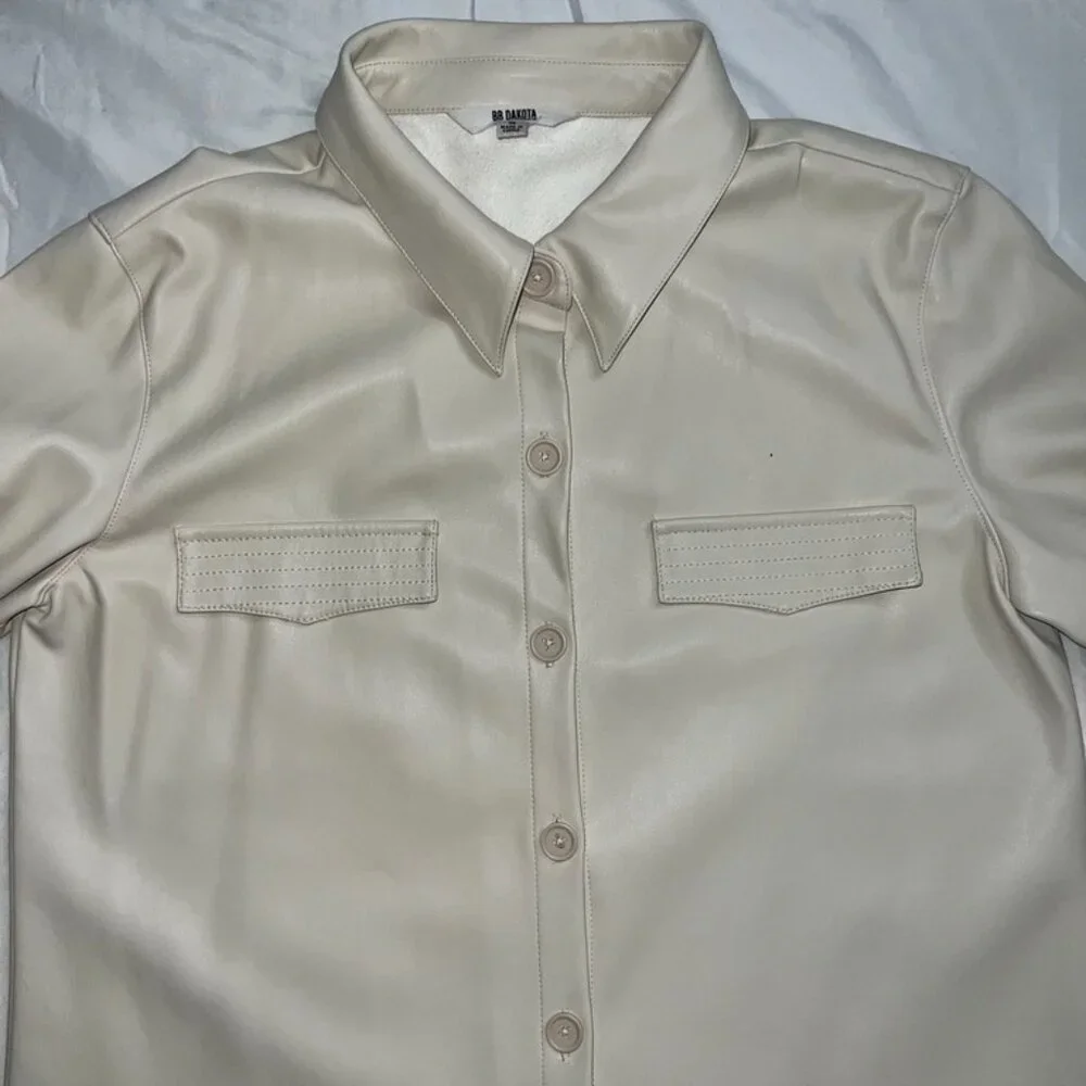 Faux Leather Button-Up Shirt Oatmeal /Cream Small - Picture 7 of 7